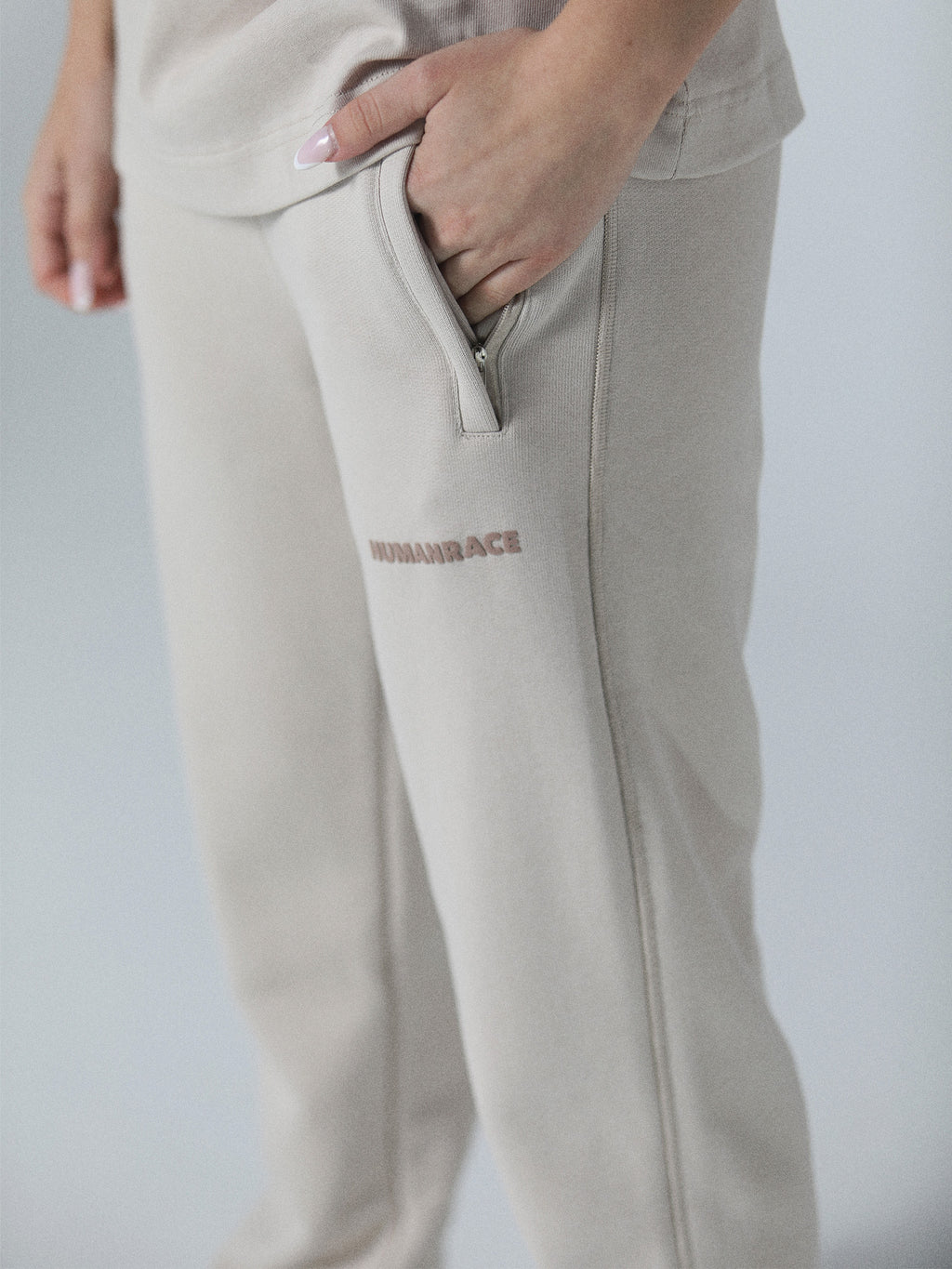 Mars Pants in Deep Taupe
