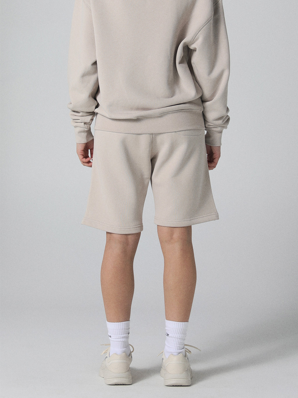Stars Shorts in Deep Taupe