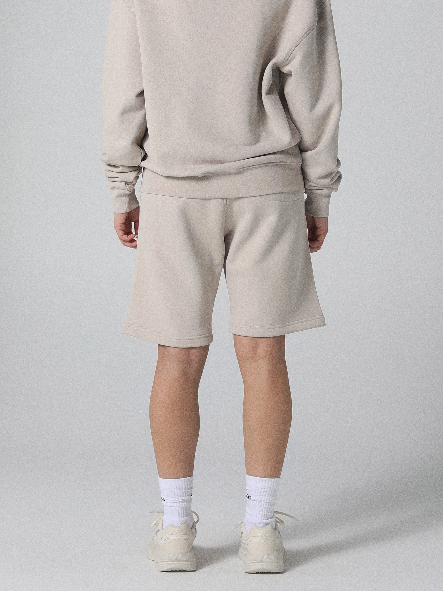 Stars Shorts in Deep Taupe