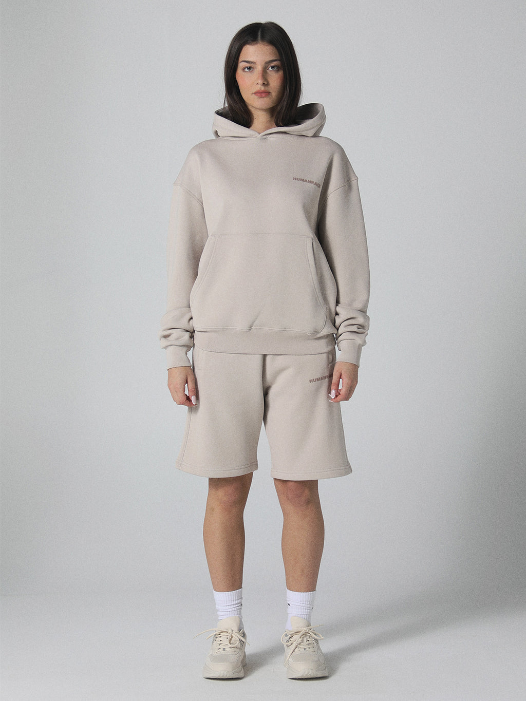 Stars Shorts in Deep Taupe